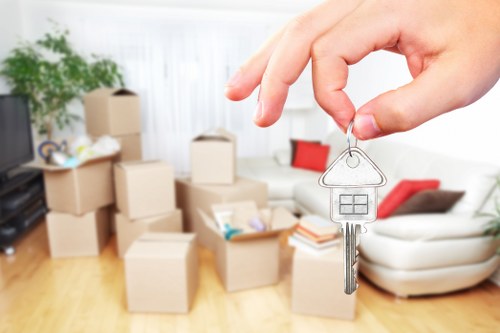 Apartment move support with a moving truck in North End